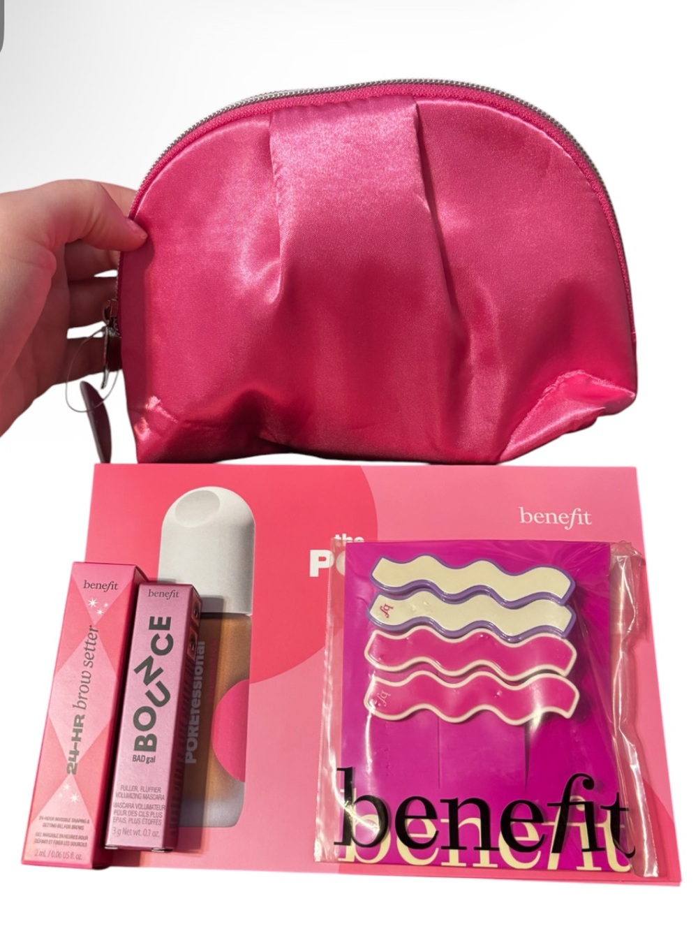 Benefit Bundle / hair clips, brow, mascara, & Ulta bag - as shown